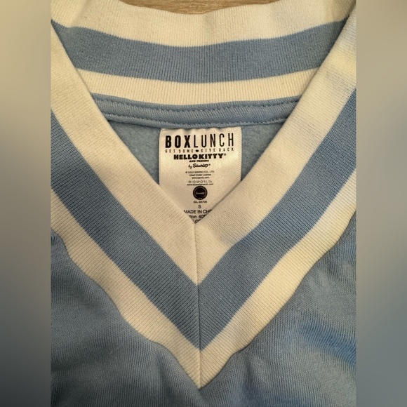 Hello Kitty - Picture 3 of 4